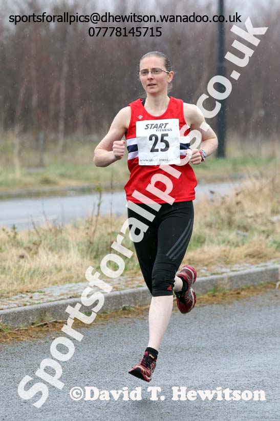 Womens relay, Elswick Harriers Relays, Newburn, Newcastle. Photo: David T. Hewitson/Sports for All Pics